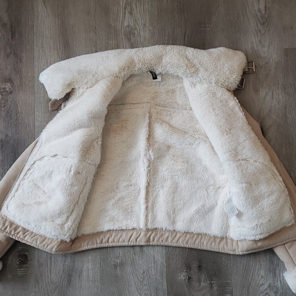 H&M fur-lined coat - Picture 2 of 4